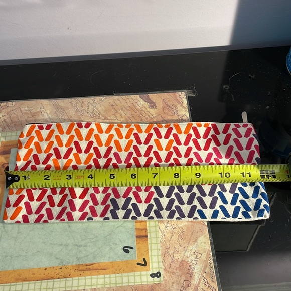 🎁 Free with purchase! Zippered cosmetics case, pencil case or notions bag - Picture 4 of 5